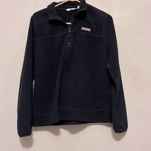vineyard vines pullover, good condition just needs to be lint rolled.